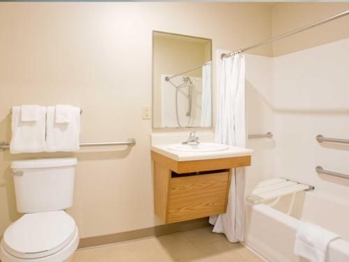 WoodSpring Suites San Antonio North Live Oak I-35