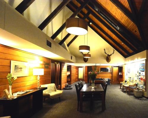 Alpine Lodge