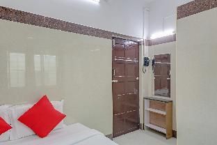 OYO 75862 Ammayi Hotel - Temple Opposite