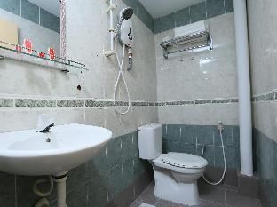 OYO 89672 Eg Hotel Jj