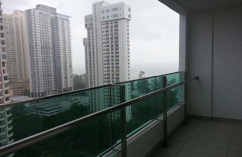 Mansion One Service Suite