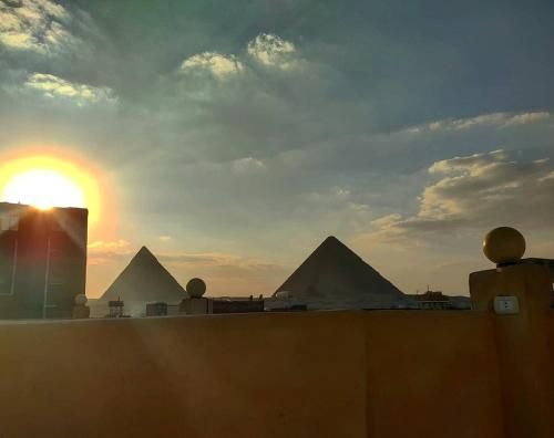 Grand Pyramids View Hotel