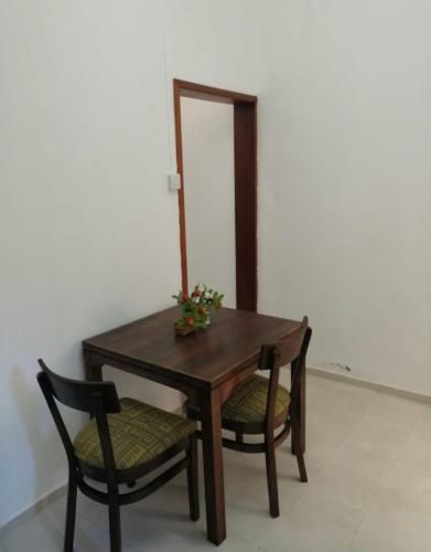 Champs de Mars Apartment ( Racecourse/healthtrack)