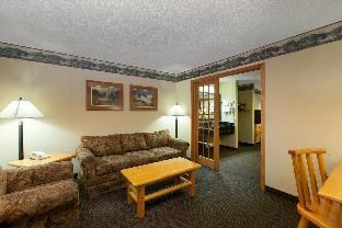 Cobblestone Hotel & Suites - Ladysmith