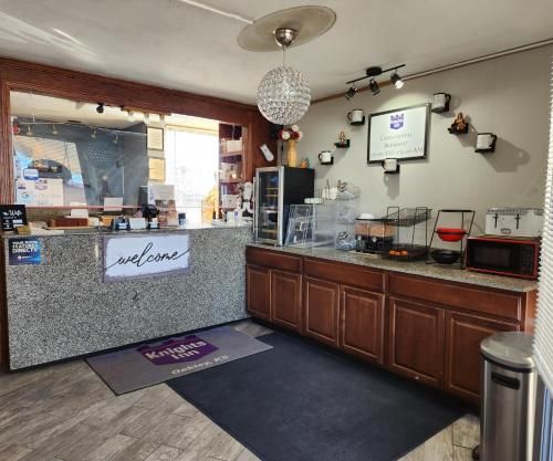 Knights Inn - Oakley, KS
