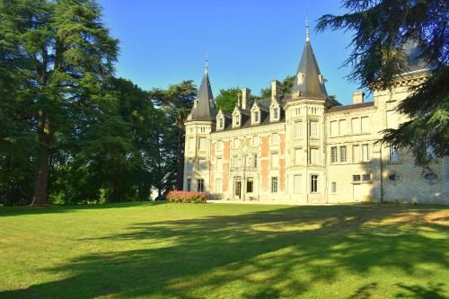 Chateau de Varambon