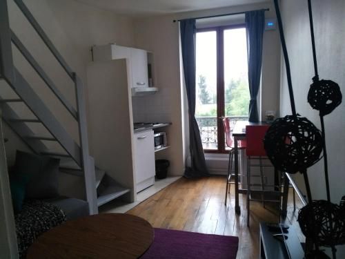 Charming Parisian studio!