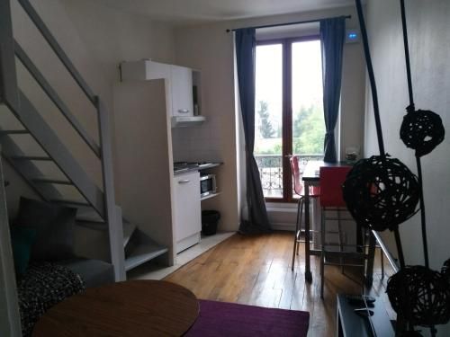Charming Parisian studio!
