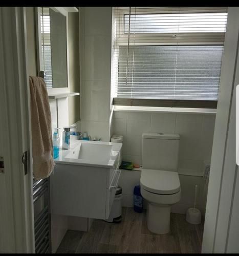 Fully equipped Large 3 bedroom
