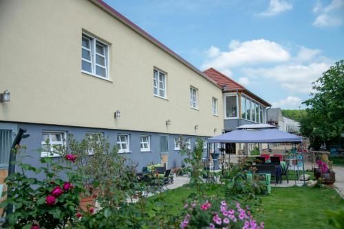 Outdoor Pictures 1