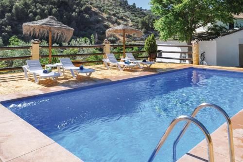 6 bedrooms villa with private pool furnished garden and wifi at Montefrio