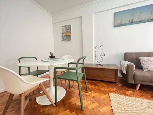 92 Campolide Apartment