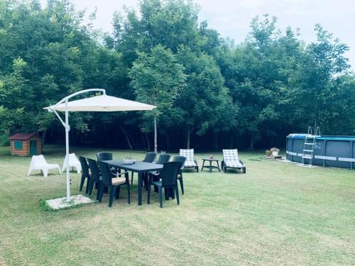 LA TANA guest house