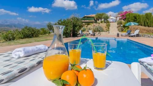 Villa Luz de Luna Guaro by Ruralidays