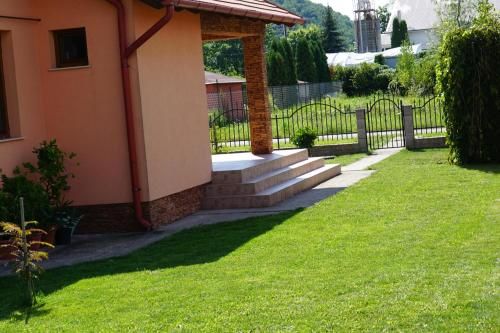 Outdoor Pictures 18