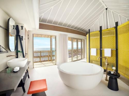 Intercontinental Maldives Maamunagau Resort with Club benefits - IHG Hotel
