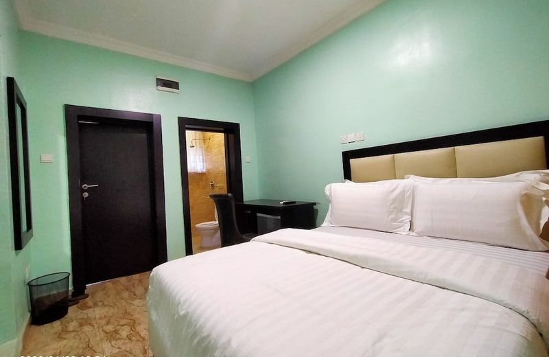 The Beckett Suites