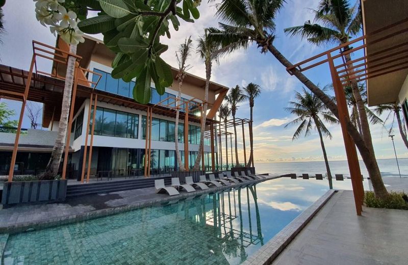 Eco Cozy Beachfront Resort Chaam