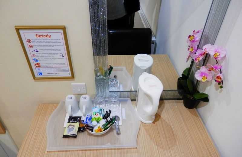 Heathrow Traveller B & B