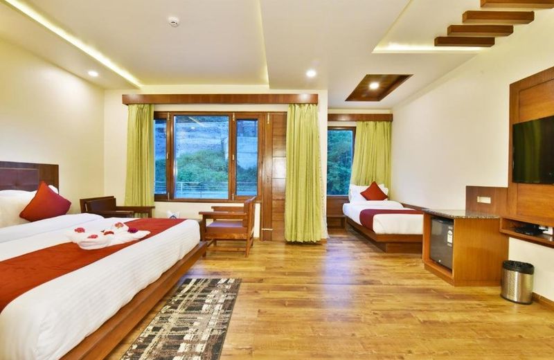 Ashapuri Residency Manali - A Centrally Heated and Air Conditioned Hotel