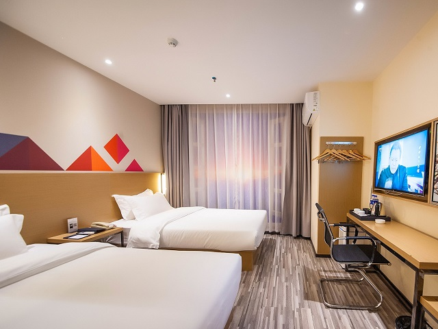 Borrman Hotel Guilin High-speed Railway North Station Evergrande Plaza