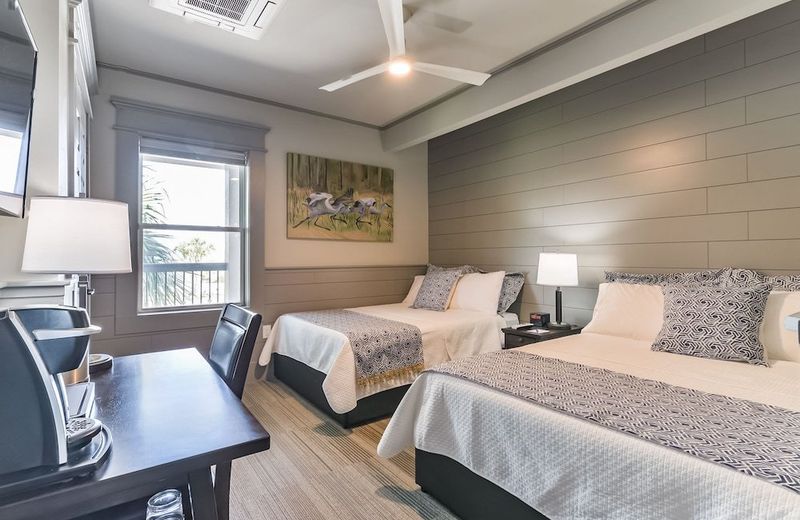 Harborwalk Lodge