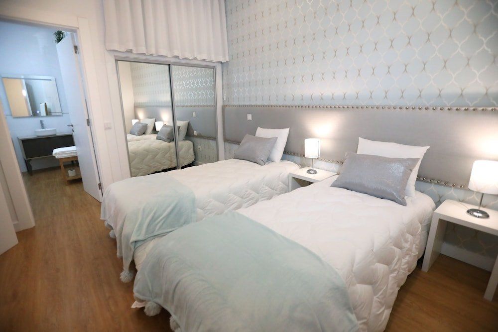 Glass Boutique - Rooms & Suites