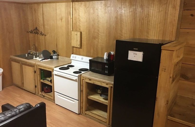 Whispering Creek Lodging & RV Resort