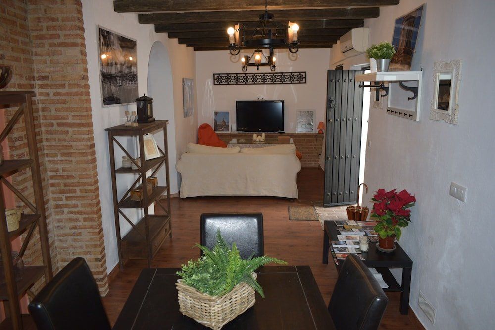 Casa Cueva El Pocito