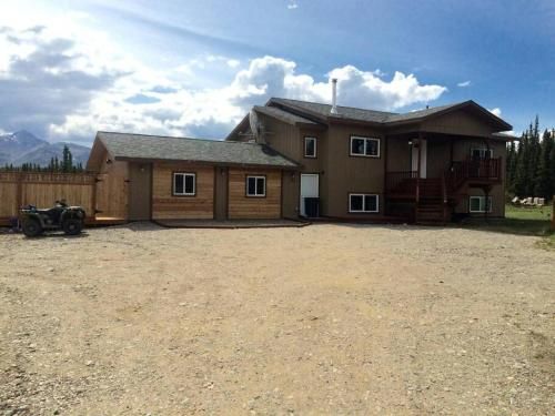 2-Bedroom Deluxe Mom-in-Law