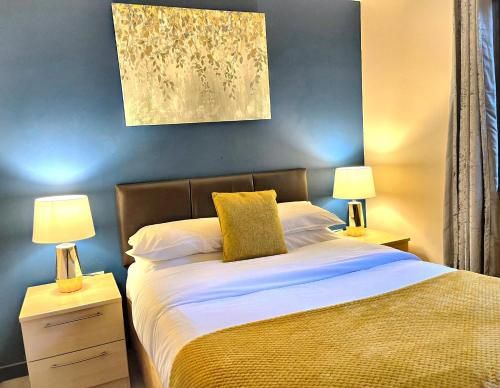 BlueBell 16-Hot Tub-Woodland Lodges-Pembrokeshire