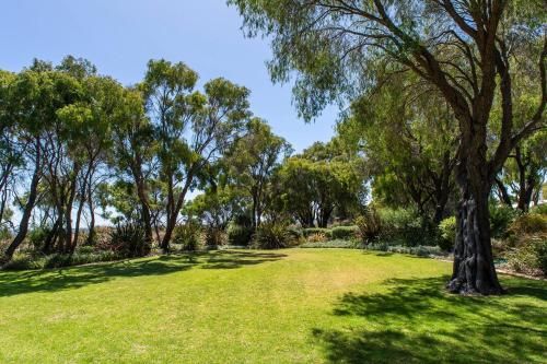 Outdoor Pictures 21