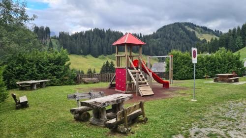 Outdoor Pictures 12