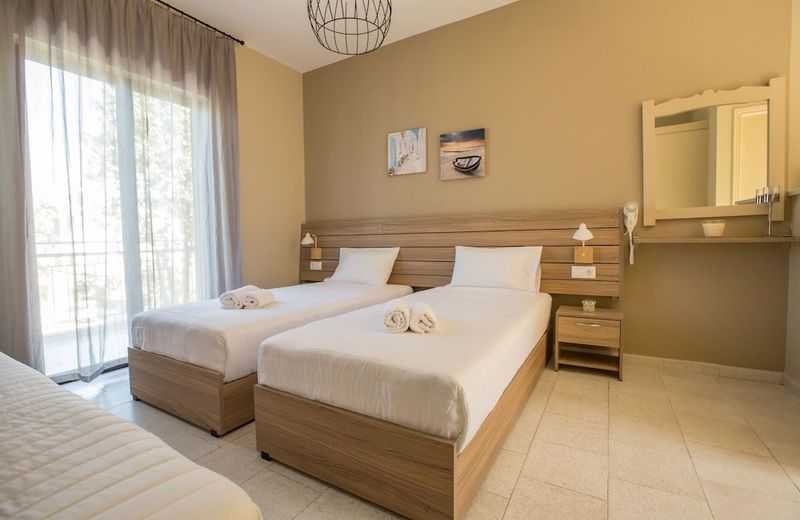 Ilaeira rooms