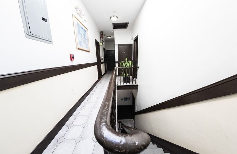 Shefah Hotel