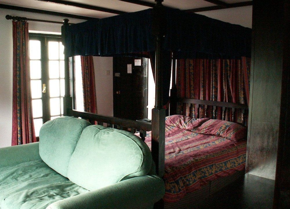The Sloop Inn