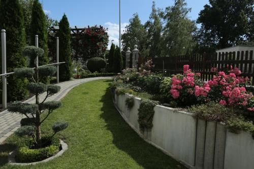Outdoor Pictures 24