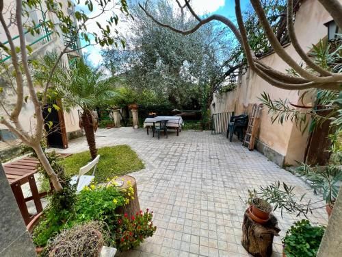 Outdoor Pictures 24