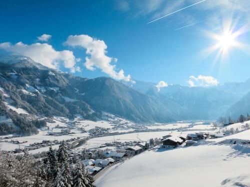 Outdoor Pictures 24