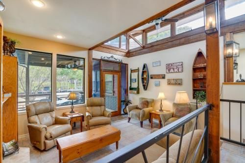 Guadalupe Riverfront Duplex with Deck and Private Dock