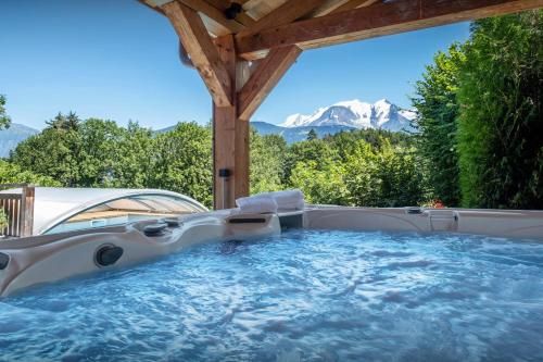 Outdoor Pictures 24