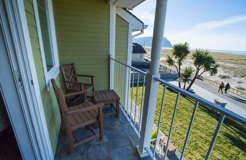 Inn of the Four Winds Oceanfront Seaside