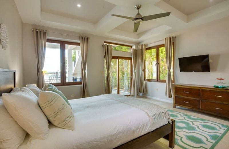 Villa Laguna Gecko