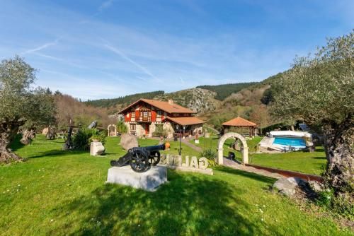 4 bedrooms villa with city view private pool and enclosed garden at Bizkaia
