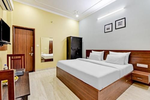 Collection O 83225 Hotel Shri Ganesh