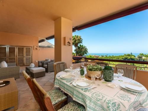 Nice duplex penthouse with the best sea views, luxury urbanization