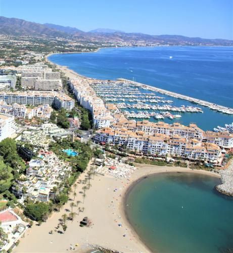 PUERTO BANUS MARBELLA PLAYAS DEL DUQUE
