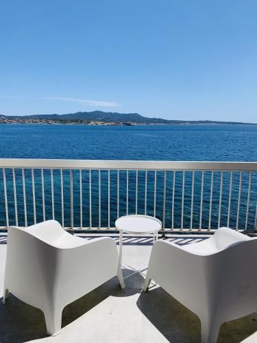 Magnifique duplex vue mer inoubliable Sanary Sur Mer