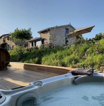 Gîte de charme 5 étoiles pour couple avec sauna et jacuzzi extérieurs privatifs