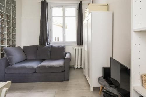 Modern and comfortable studio close to Paris